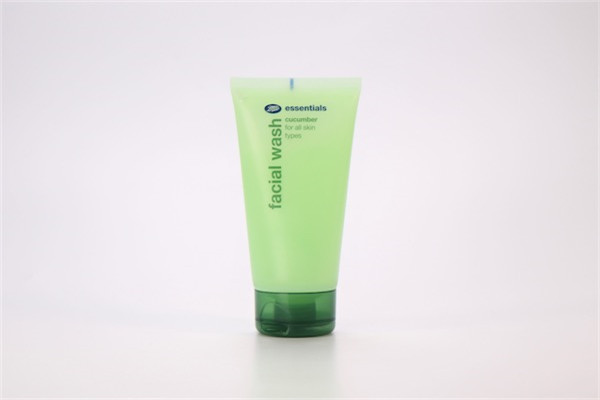 boots小黄瓜洗面奶适合哪些人