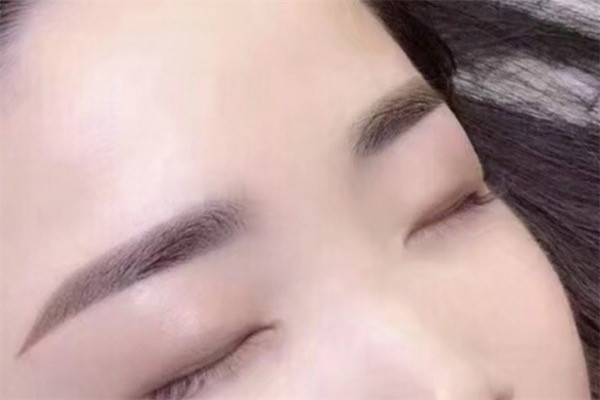 轻氧眉和雾眉的区别是什么