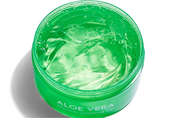 芦荟保湿凝胶要不要洗