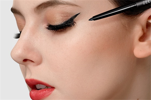眼线胶笔是干什么用的