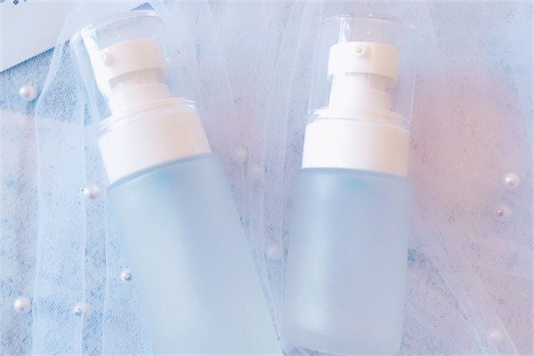 爽肤水和喷雾有什么不同