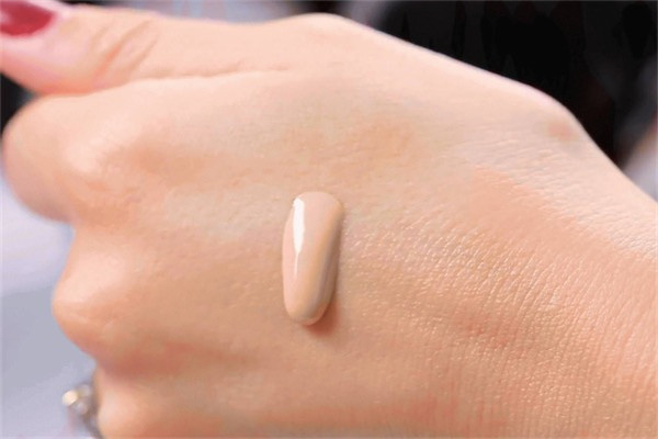 粉底液保质期一般多久