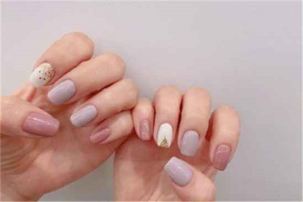 美甲一般维持多久，美甲可以自己扣下来吗