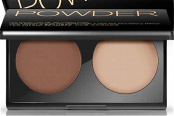 遮瑕用刷子还是美妆蛋，遮瑕用比自己肤色深还是浅的