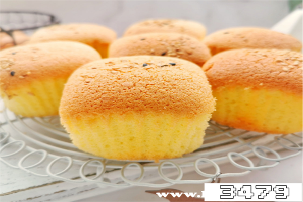 给农村老人买什么礼物好，适合老人吃的软的点心 