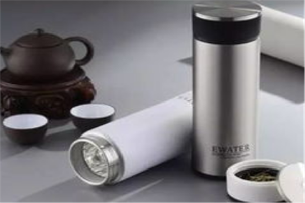 女生送保温杯暗示什么意思，一杯子，一辈子保温杯情话 