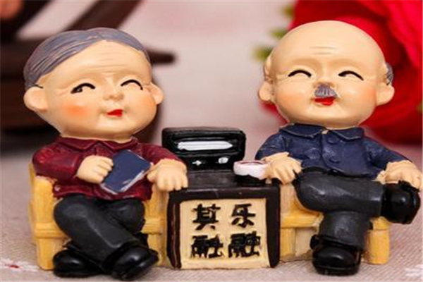 60岁女人的礼物排行，适合60岁女人的生日礼物