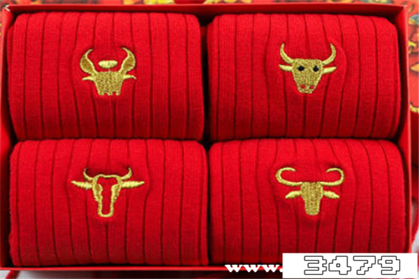 49岁男人本命年送什么礼物好，适合男士的本命年礼物