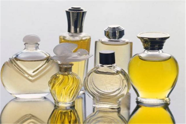 送女领导上档次的礼物，一般送女领导什么礼物比较好