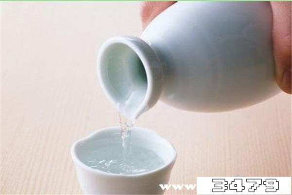 白酒送礼送一瓶不吉利吗，送长辈白酒送一瓶合适不