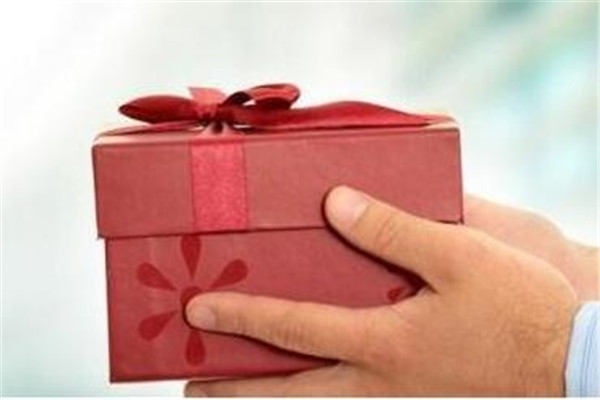 送礼送4个还是3个好，送礼四件合适吗