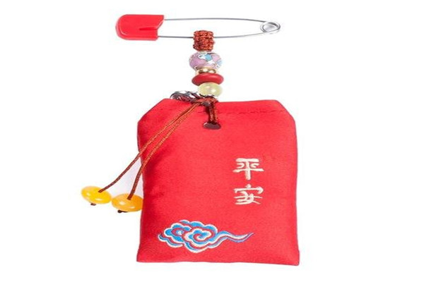 自己缝的平安符有什么禁忌，自己缝的平安符可以送人吗