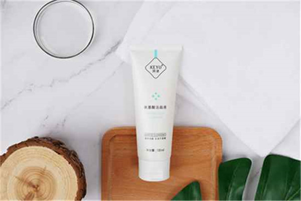 氨基酸洗面奶是智商税吗，氨基酸洗面奶可以和水杨酸一起用吗