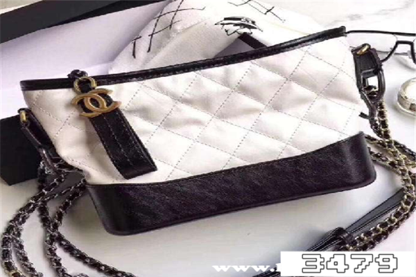 香奈儿流浪包专柜价格，尺寸，图片