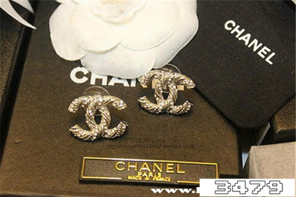 香奈儿耳钉官网能买吗，专柜价格