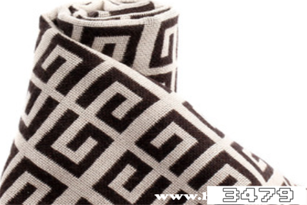 纪梵希围巾官网价格，分辨真假鉴别