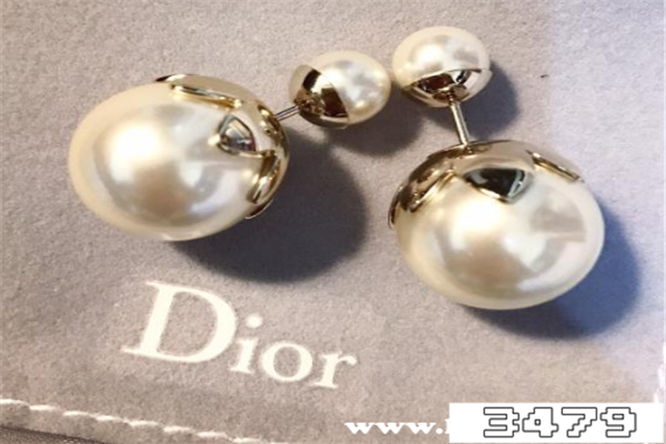 迪奥耳环，耳钉价格表和图片，都是什么材质的