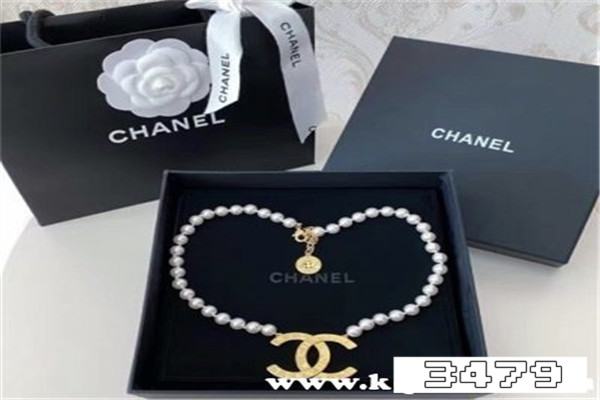 香奈儿项链一般是什么材质的，香奈儿项链真假对比