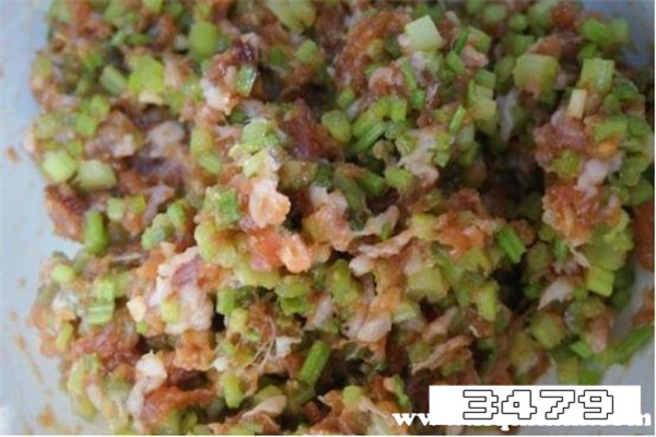 肉馅稍微有点酸怎么处理，肉馅闻着有一点酸味还能吃吗