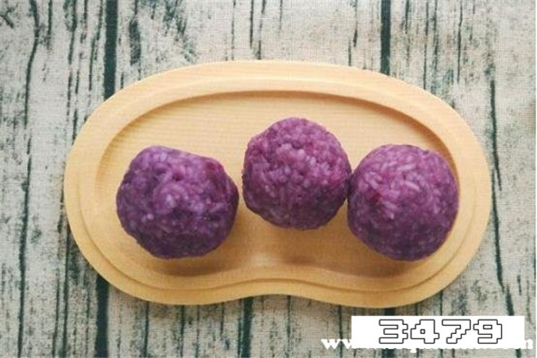 减肥一天能吃几个紫薯，一个紫薯相当于多少米饭