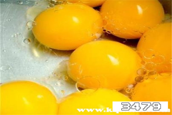 蛋黄油熬好是黑色的致癌吗，蛋黄油的副作用