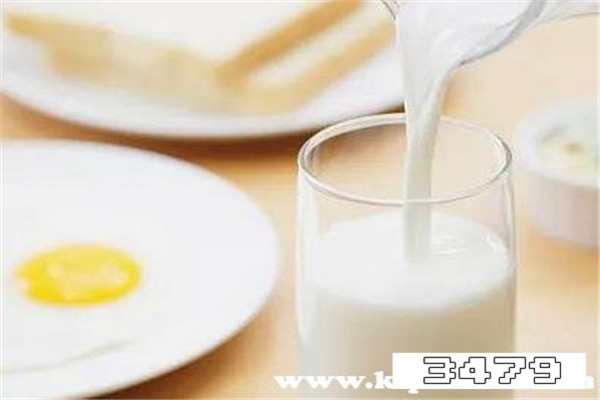 早餐吃水煮蛋和纯牛奶好吗，水煮鸡蛋能和牛奶一起吃吗