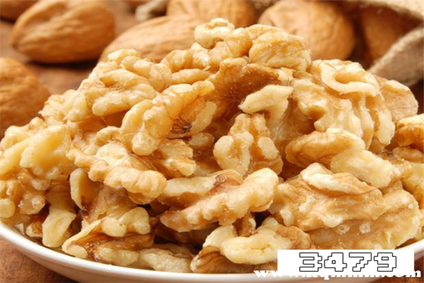 吃核桃仁６个月白头发没有了，吃核桃能治白头发吗