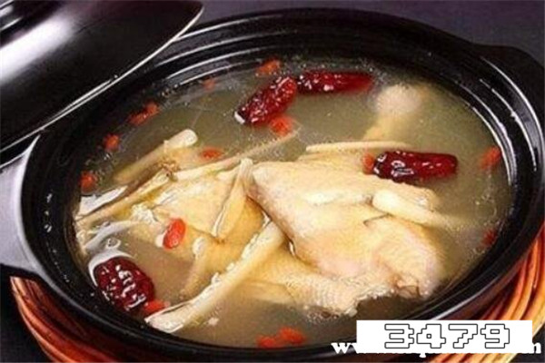 为什么公鸡不能炖汤，吃大公鸡有什么禁忌