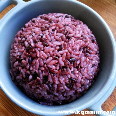 长期吃紫米加白米一起煮饭好吗，紫米饭的做法窍门