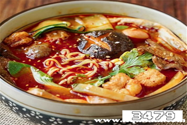 一顿麻辣烫相当于几碗饭，吃一碗麻辣烫需要运动多久