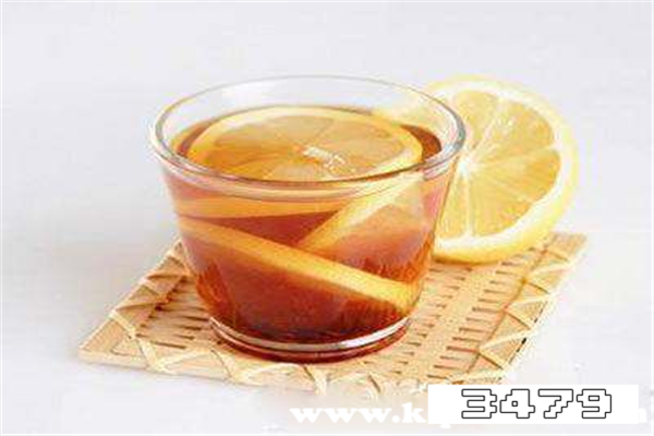 红糖泡柠檬禁忌，红糖柠檬水的功效禁忌