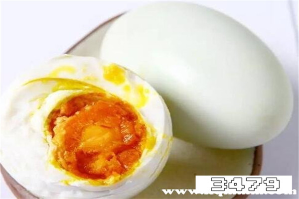 没煮的咸鸭蛋怎样保存，咸鸭蛋怎么保存好