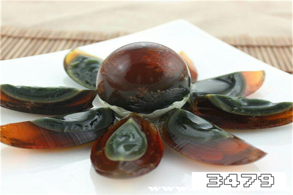 松花蛋相克的食物有哪些，松花蛋禁忌什么一起吃