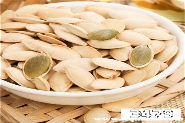 南瓜子的功效和副作用，长期吃南瓜子有啥危害