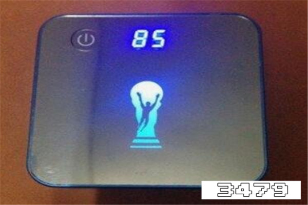 充电宝边充电边充手机会怎么样，充电宝边充电边充手机危险吗