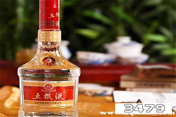 喝酒脸红和脸白哪个更能喝，一喝酒就脸红的人适合喝酒吗