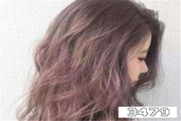 头发刚染完能用洗发水洗头吗，染发30分钟之后可以洗头发吗