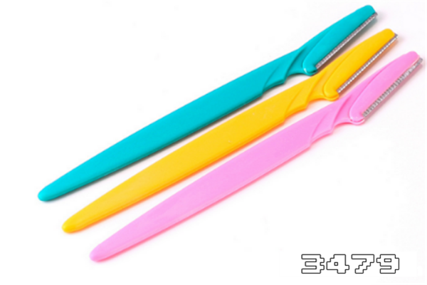 修眉刀能过高铁安检吗，修眉刀属于管制刀具吗