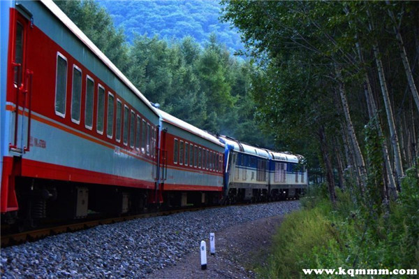 火车安检的时候什么东西不能带，火车站哪些东西过不了安检