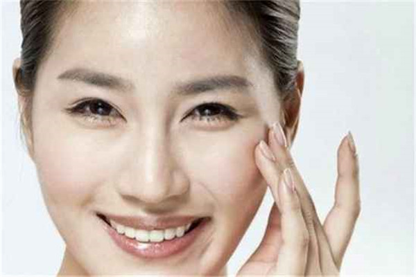 隔离霜可以防晒吗，隔离有防晒功能还要涂防晒吗