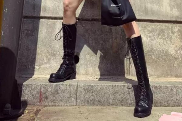 骑士靴绑带怎么绑，骑士靴的花纹