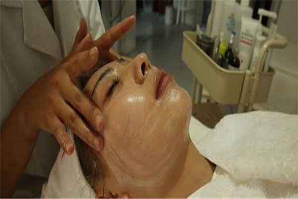 用粉刺针去黑头危害，去黑头的方法