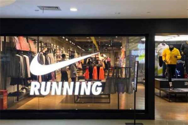 耐克起诉阿迪达斯抄袭，耐克和阿迪达斯哪个档次高