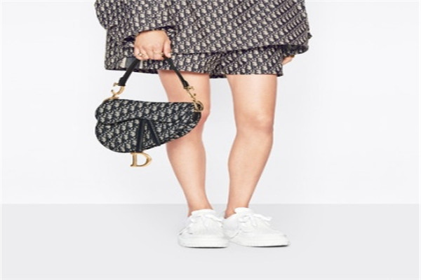 迪奥时尚包包，打造个性化优质精品