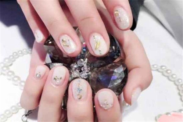 卸甲水能去除502胶水吗，卸甲水有什么妙用