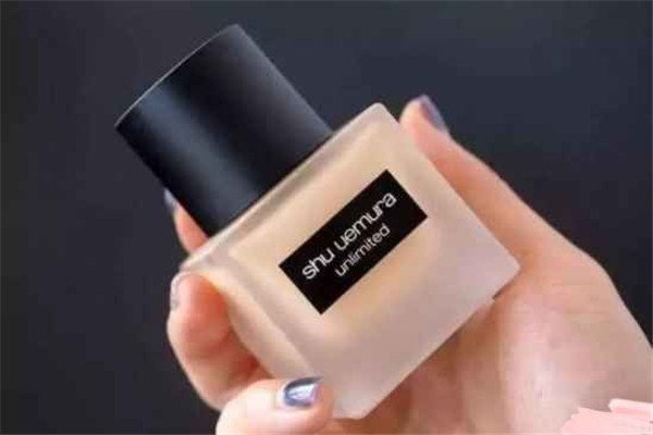 植村秀小方瓶574是什么色，植村秀小方瓶粉底液色号选择