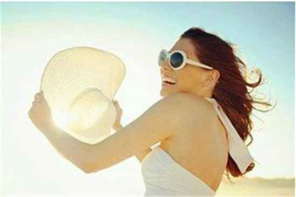 晒后用芦荟胶修复有用吗，晒后出现小红点如何修复