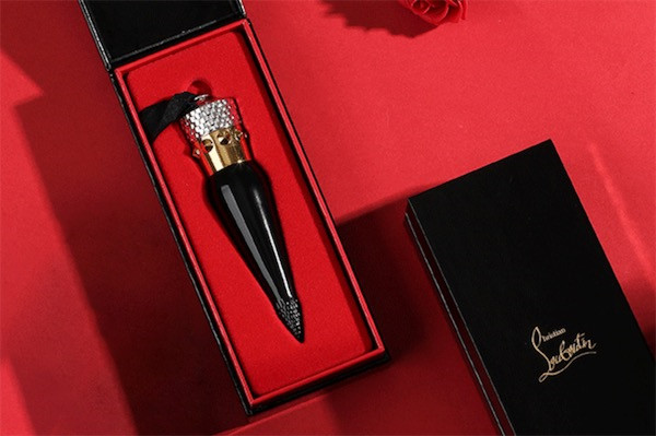 萝卜丁口红怎么看真假