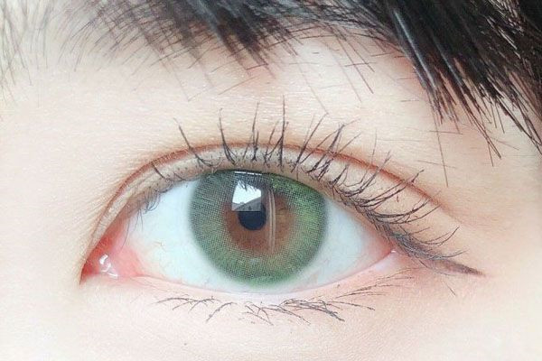 美瞳可以天天戴吗，眼睛也是需要休息的