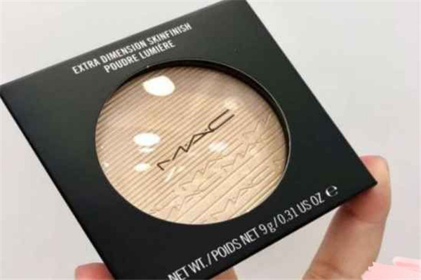 mac生姜高光有几个色号，mac生姜高光是什么颜色